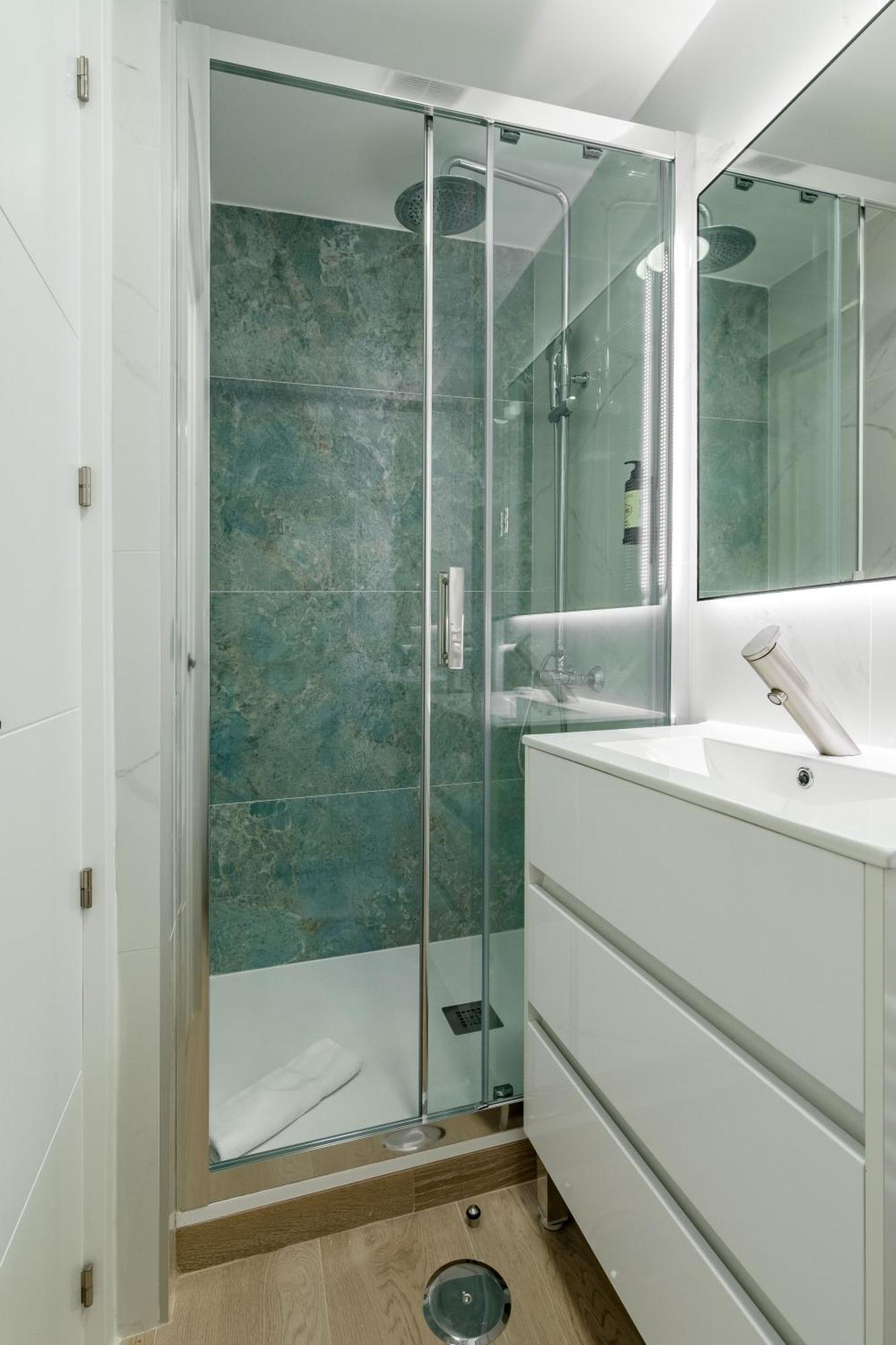 Charming Villa De Vallecas Madrid Ngoại thất bức ảnh